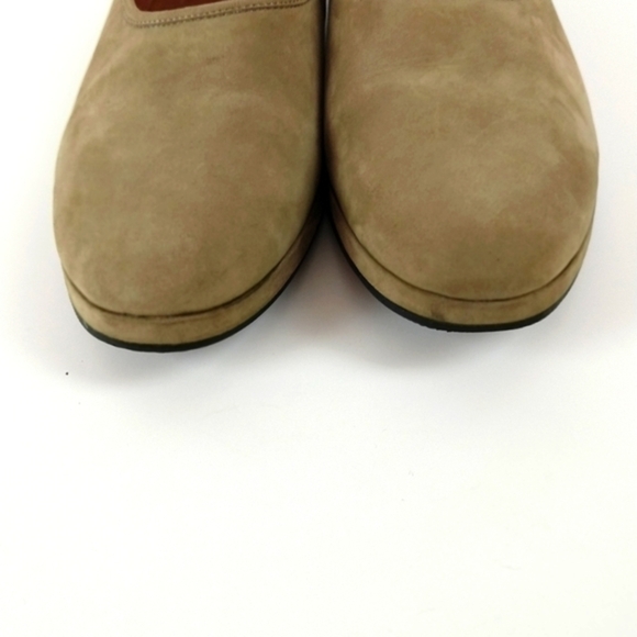 Eddie Bauer flats - Picture 9 of 11